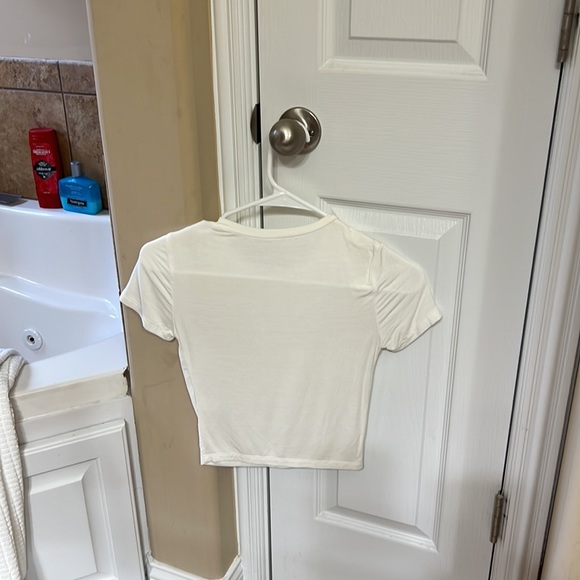 LuLus Basics. Size small. Off white. - Picture 2 of 2